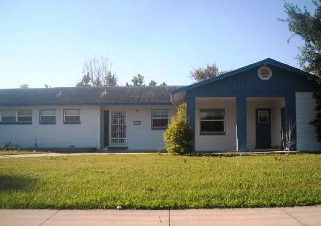 1st image of 1208 Evangeline Ave