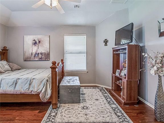 5th image of 13652 Bradbury Ln