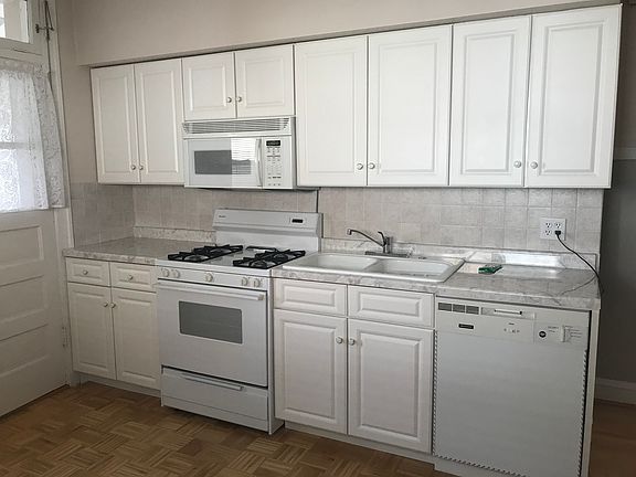 4th image of 6139 W Melrose St