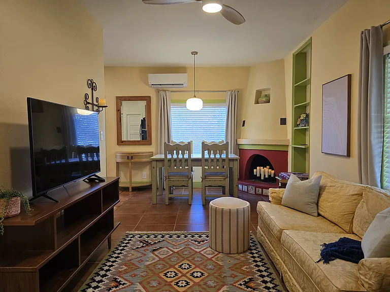 619 N Jerrie Ave — Photo 2