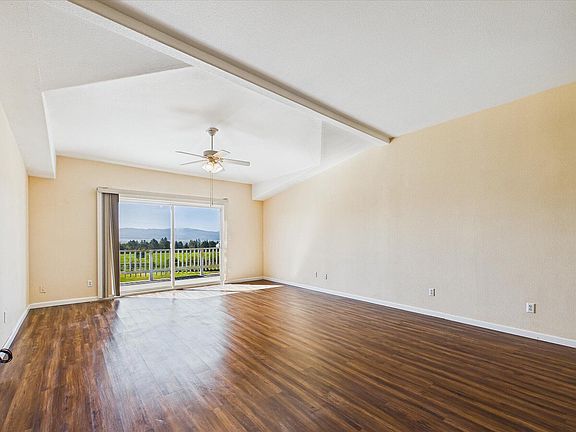 5th image of 255 Hillcrest Rd