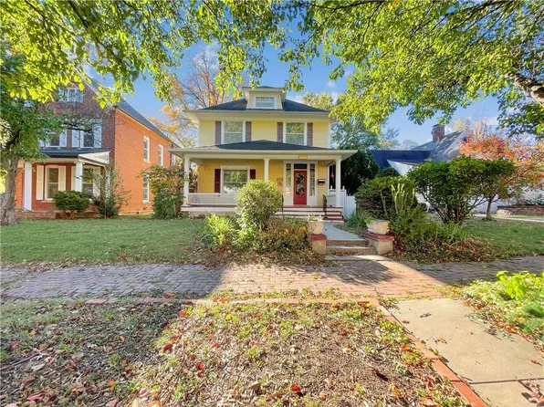 1819 Main St, Lexington, MO 64067