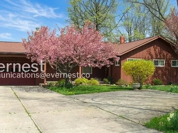4102 Leewood Rd, Stow, OH 44224