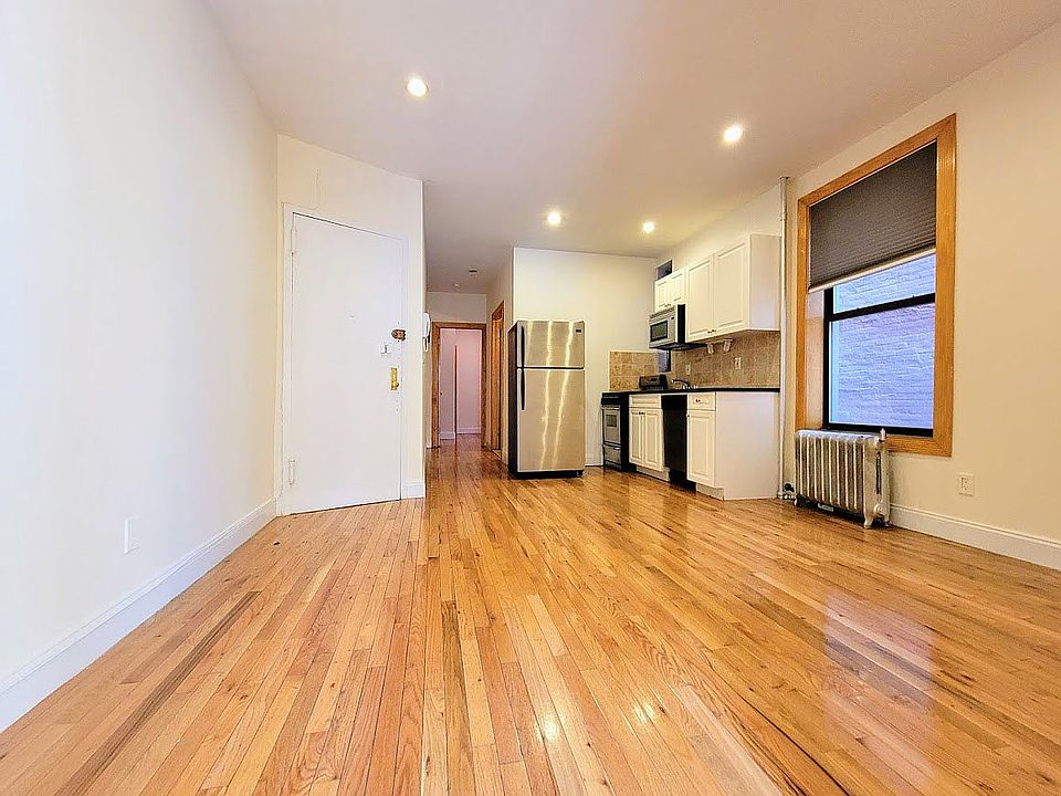 1st image of 111 E 7th St #39