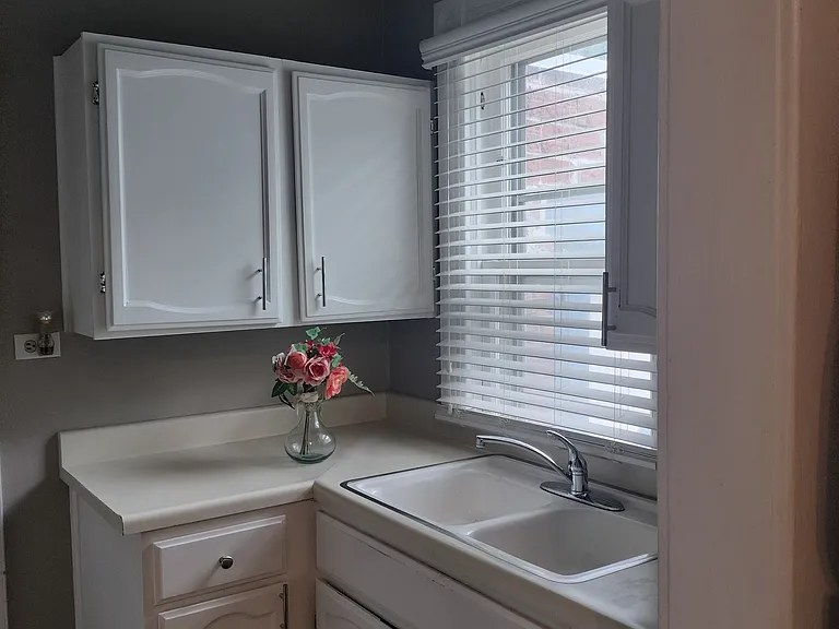 731 Kimbark St #2 — Photo 7