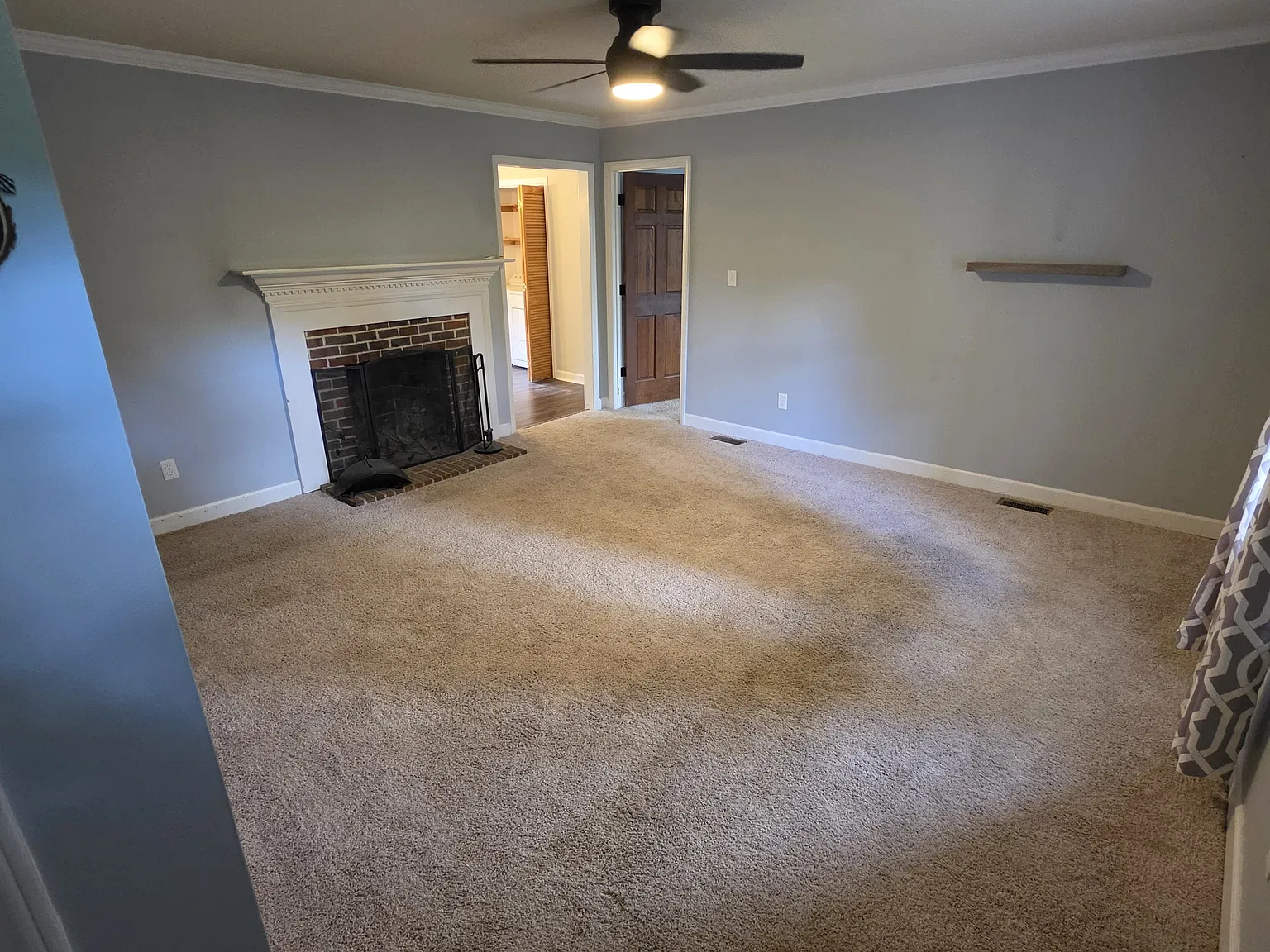 3 bed, 1116 sqft, $1,900 — Photo 4