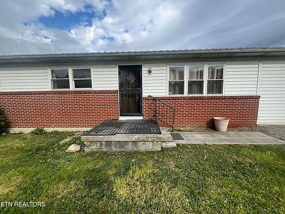 3rd image of 3981 Doctor Thomas Walker Rd