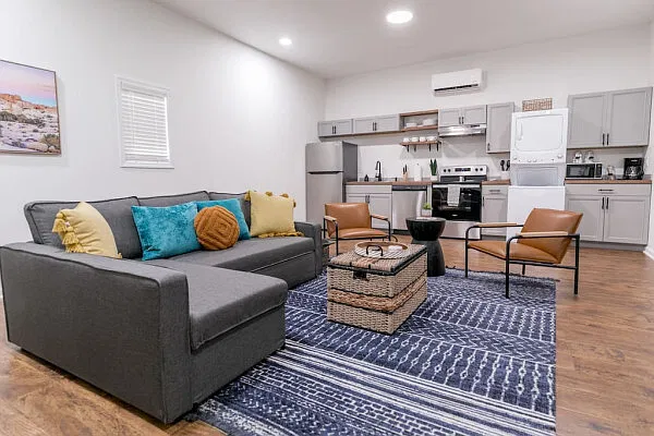 1813 Alpine Drive - 3 — Photo 3