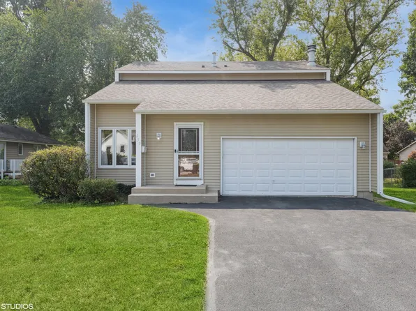 253 Sherwood Dr, Cary, IL 60013