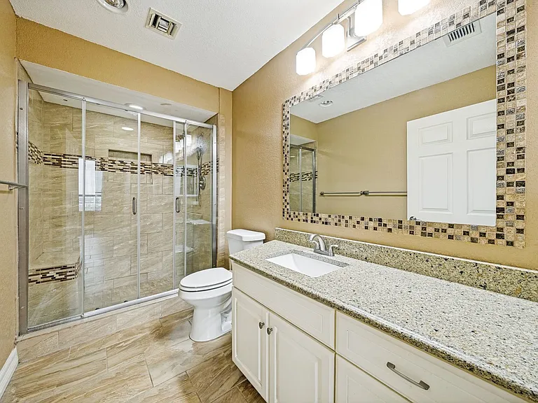 1 Towers Park Ln #1205 — Photo 9