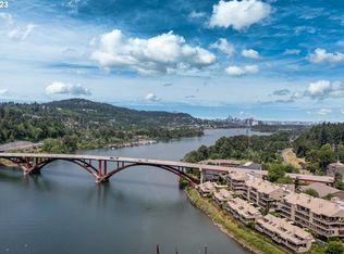 328 SE Spokane St #4, Portland, OR