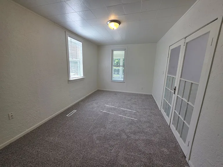 826 W Elsie St — Photo 8