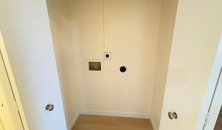 539 N Alameda Ave #4 — Photo 12