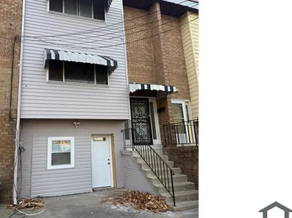 721 Bonini Rd SE, Washington, DC 20032