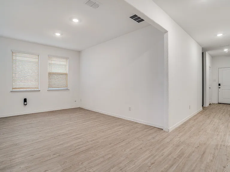 4913 Sagerun Dr — Photo 11