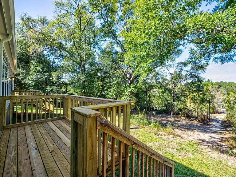 1085 Tallokas Rd — Photo 8