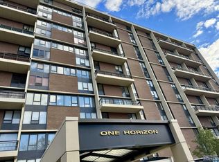 1 Horizon Rd APT 801, Fort Lee, NJ 07024