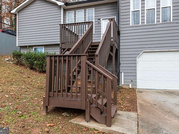 2nd image of 4020 Willow Ridge Rd