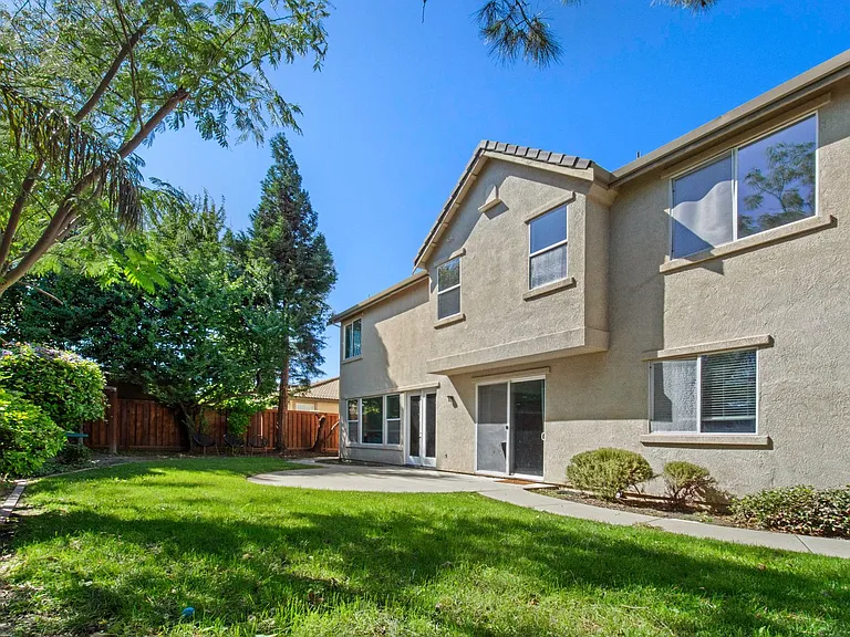 991 Zephyr Ln — Photo 65