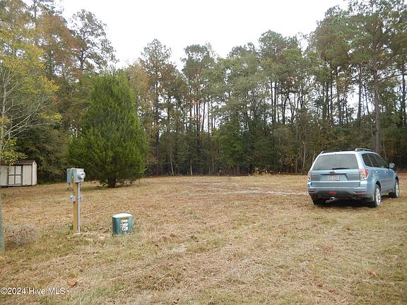 4th image of 87 Village Circle