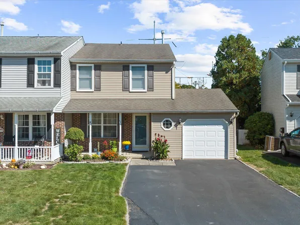 62 Wynmere Dr, Horsham, PA 19044