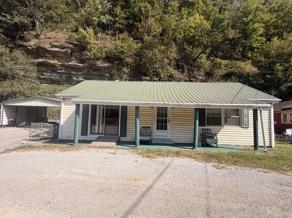 16323 State Highway 122, Hi Hat, KY 41636