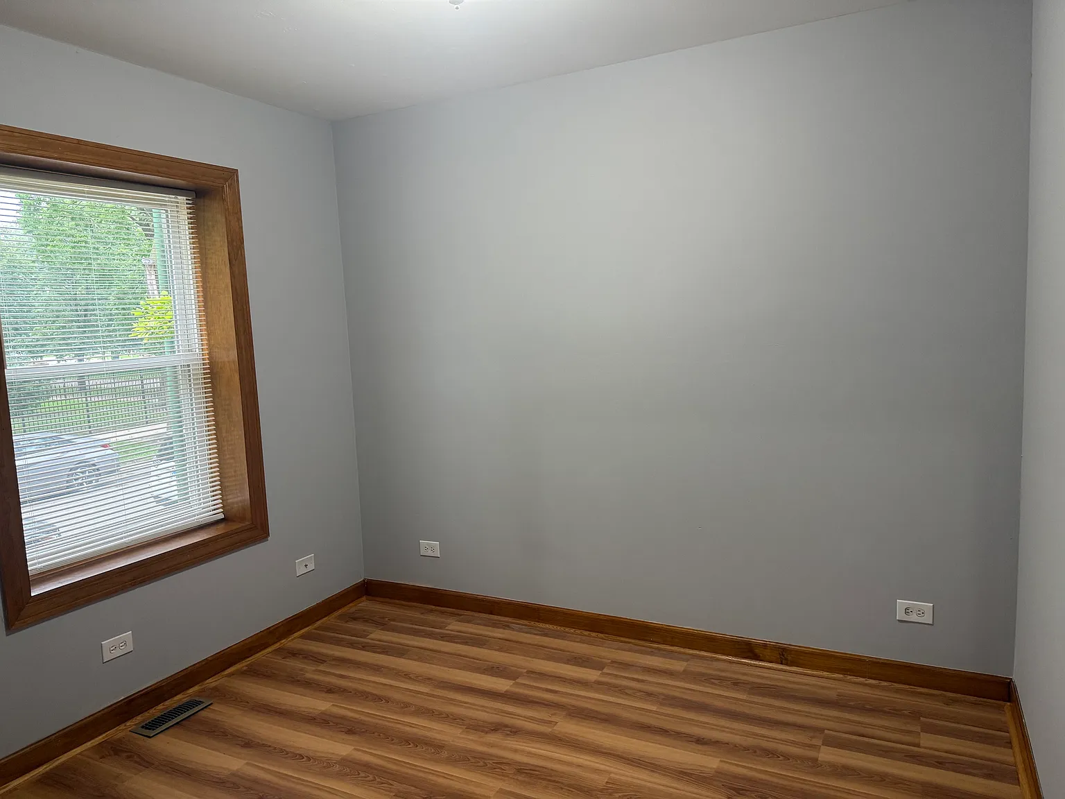 2 bed, 1500 sqft, $1,725 — Photo 2