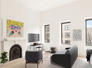 447 W 51st St APT 2F, New York, NY 10019