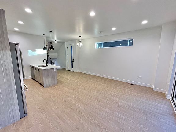 4th image of 1287 Newton St