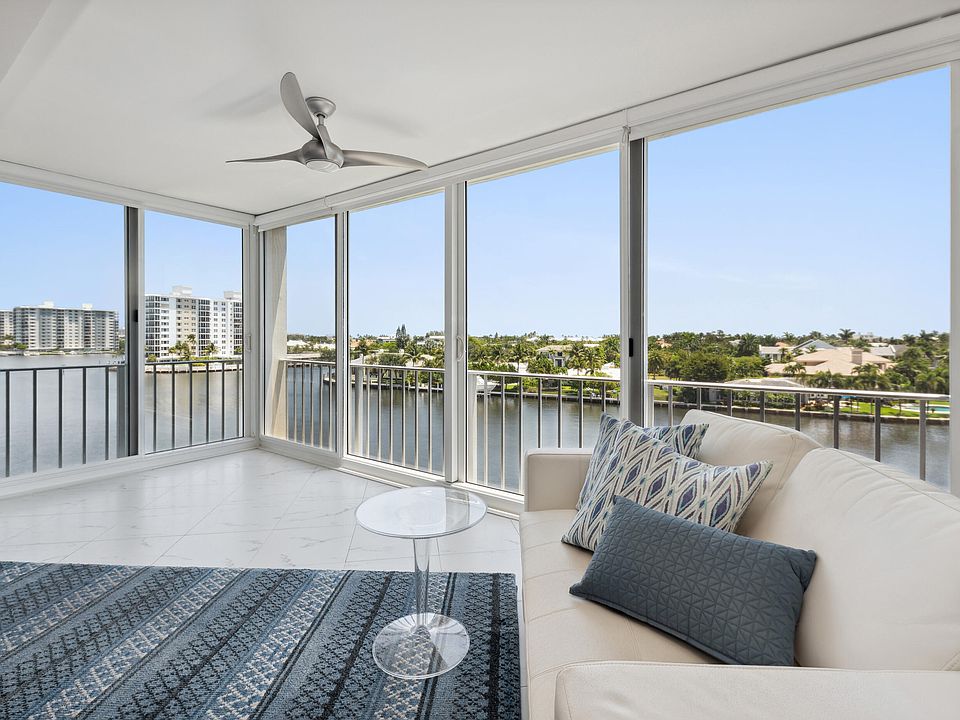 1st image of 555 SE 6th Avenue #5d