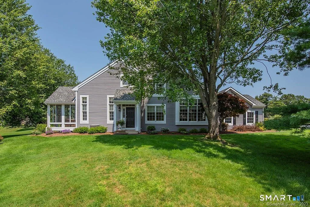 4 bed, 3.5 bath, 3334 sqft, $5,595 — Photo 1