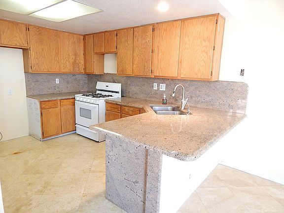 3rd image of 12028 Cherrywood Dr