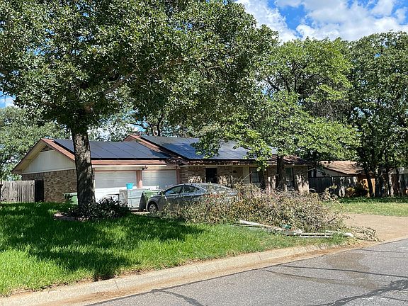 3rd image of 4609 Bayberry Dr