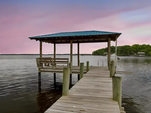140 Pioneer Trl, Green Cove Springs, FL 32043