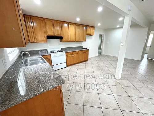 1656 Bryn Mawr Ct Photo 1