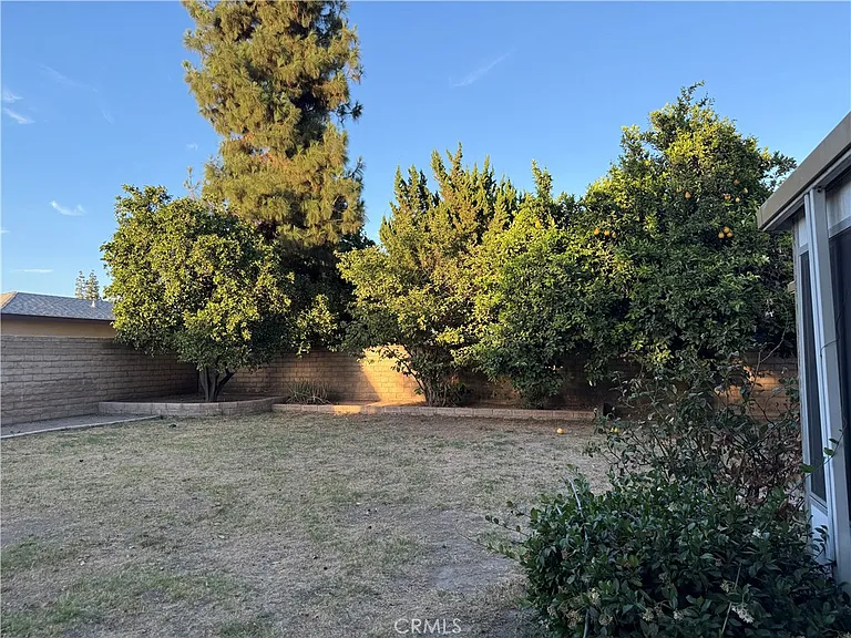 21417 Germain St — Photo 30