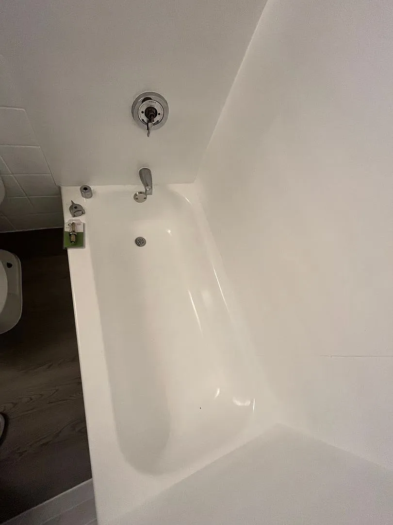 2 Bed 1 Bath in Marlborough — Photo 3