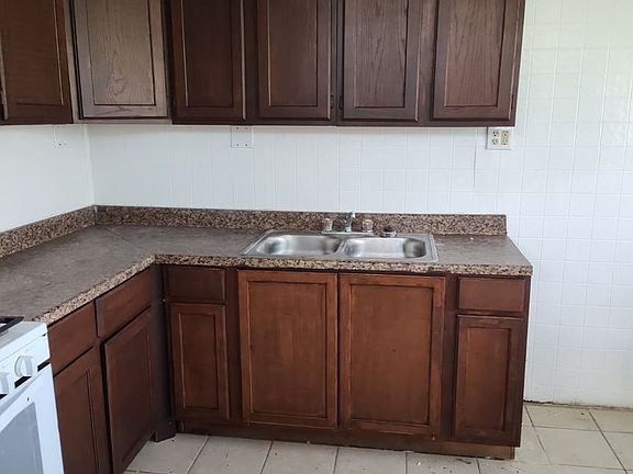 3rd image of 8446 Red Fir Dr