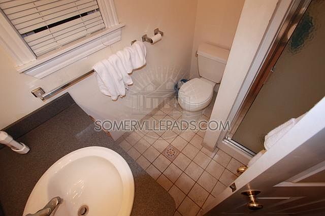 2nd image of 120 Prospect St