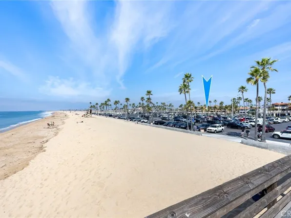 600 E Oceanfront APT 1D, Newport Beach, CA 92661
