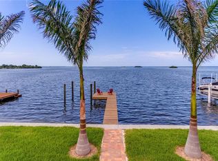 304 Driftwood Dr W, Palm Harbor, FL 34683