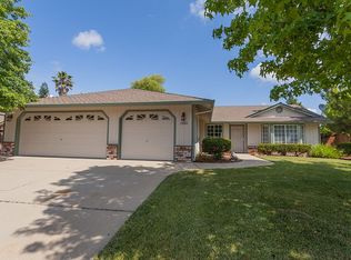 2888 Salmonberry Dr, Redding, CA 96003