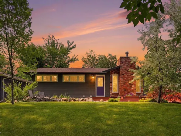 28 Sunnyside Cres, Saint Albert, AB T8N 0J5