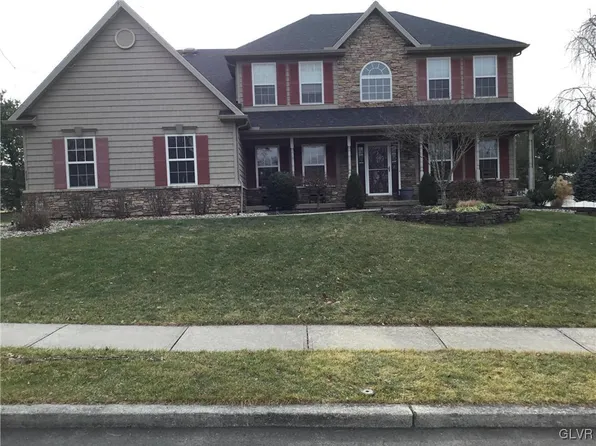 6520 Carmel Dr, Macungie, PA 18062