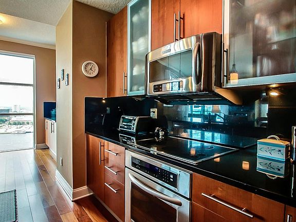 4th image of 1431 Riverplace Blvd APT 1605