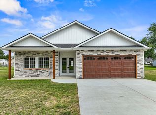 621 S Central Ave, Otterbein, IN 47970