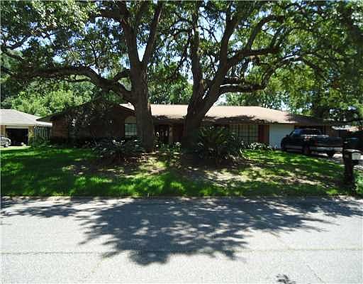 1st image of 517 Cypress Dr
