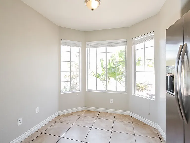 4565 Savin Cir — Photo 8