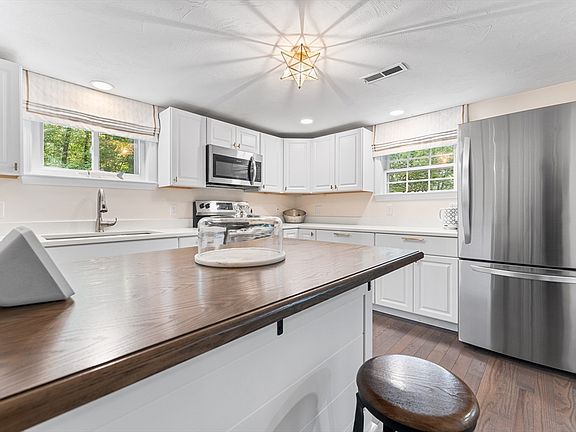 4th image of 117 Woodland Dr
