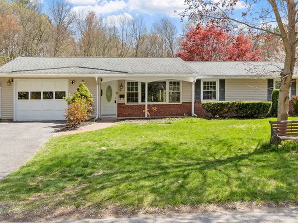 38 Ruthellen Rd, Chelmsford, MA 01824